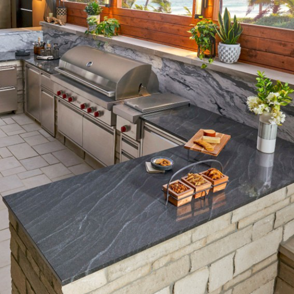 outdoor Kitchen